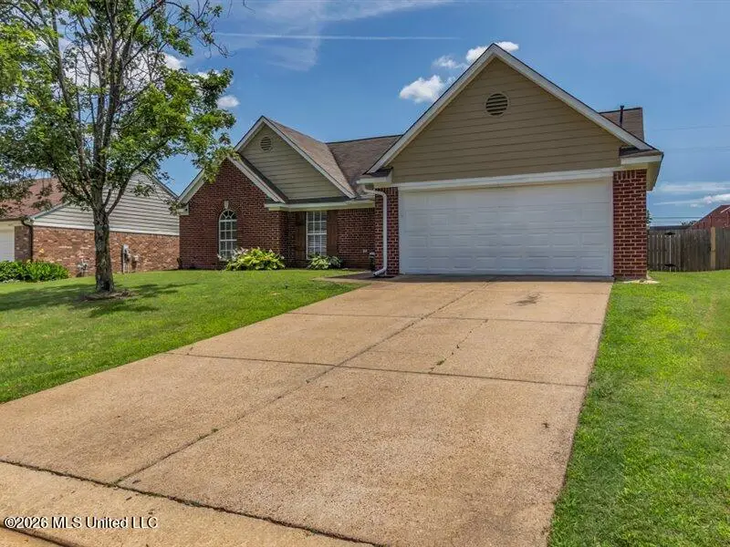4103 Meadow Creek Drive, Horn Lake, MS 38637 - #1