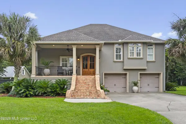 216 Courtenay Avenue, Pass Christian, MS 39571