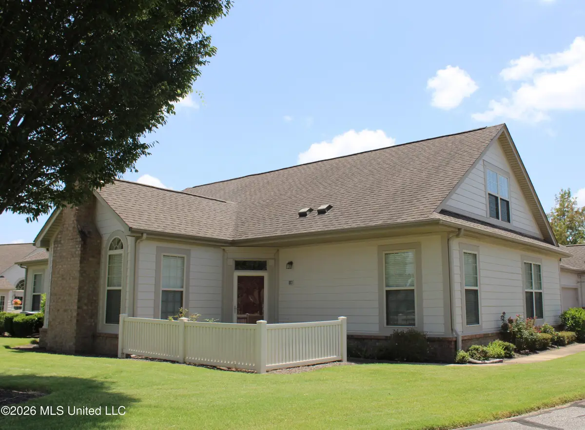8817 Parkview Oaks Circle, Olive Branch, MS 38654 - #1