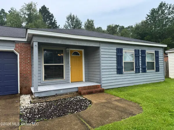 1916 S Twin Pine Drive, Pearl, MS 39208