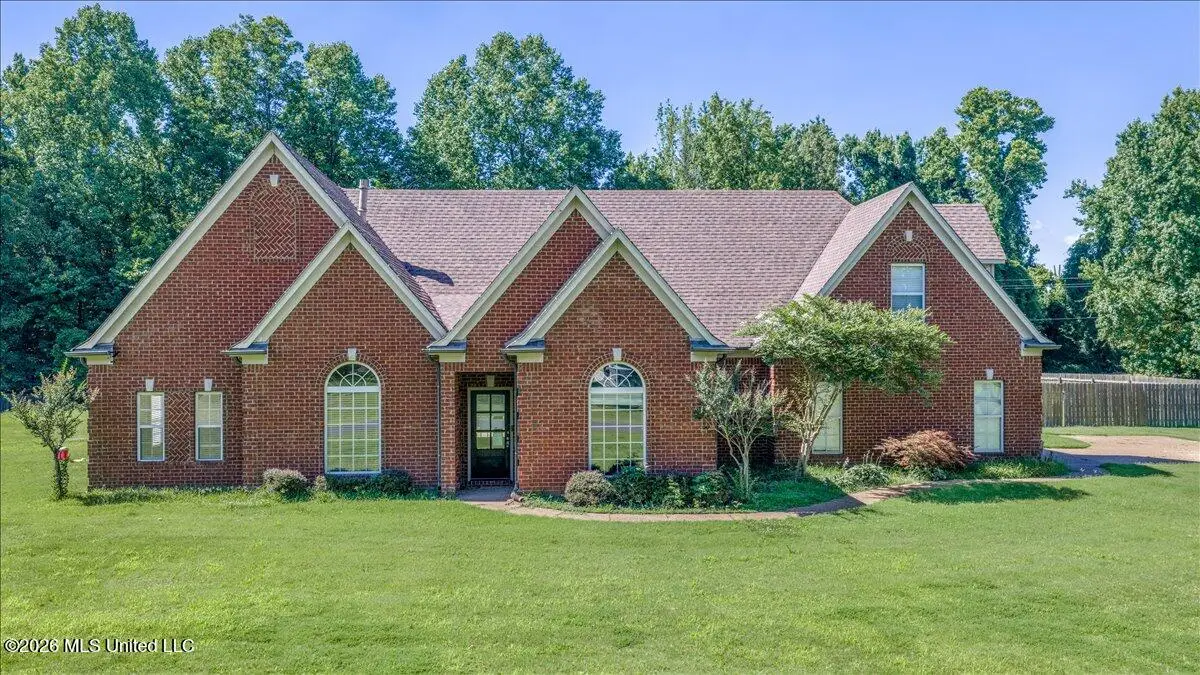 10213 Emerald Forest Drive, Hernando, MS 38632 - #1