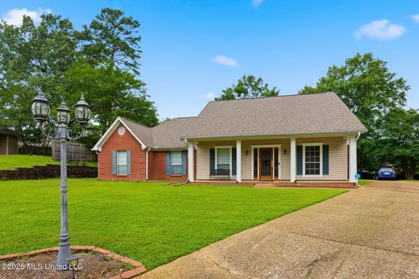 121 Deer Run, Pearl, MS 39208