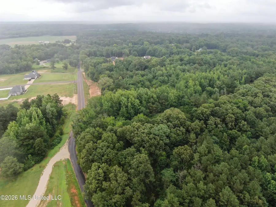 900 Cooper Road, Byhalia, MS 38611 - #2