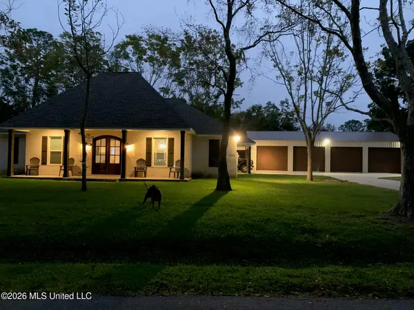 8809 Stonewall Street, Ocean Springs, MS 39564