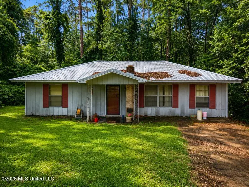 313 E Dewey Camp Drive, Florence, MS 39073 - #1