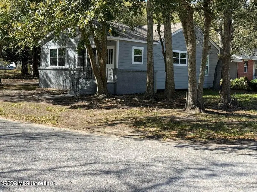 1811 Wilson Avenue, Pascagoula, MS 39567 - #1