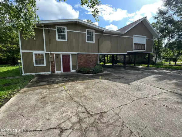 2139 Hollywood Drive, Bay Saint Louis, MS 39520