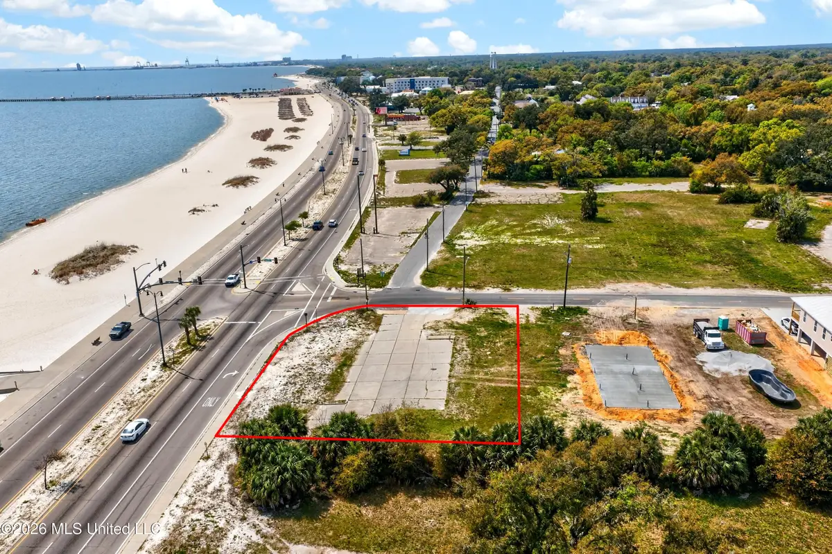 802 Beach Drive, Gulfport, MS 39507 - #1