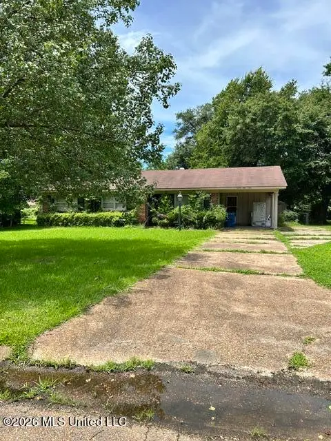 1559 Azalea Street, Clarksdale, MS 38614