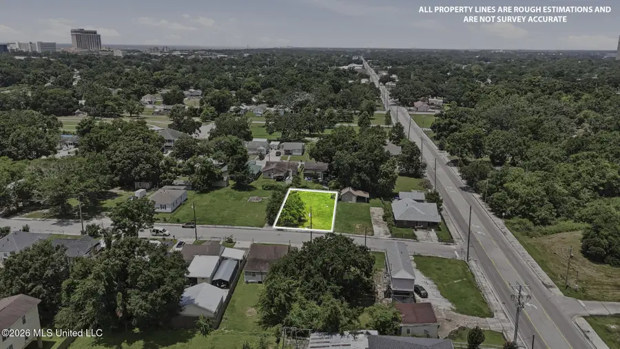 285 Laurel Court, Biloxi, MS 39530 - #2