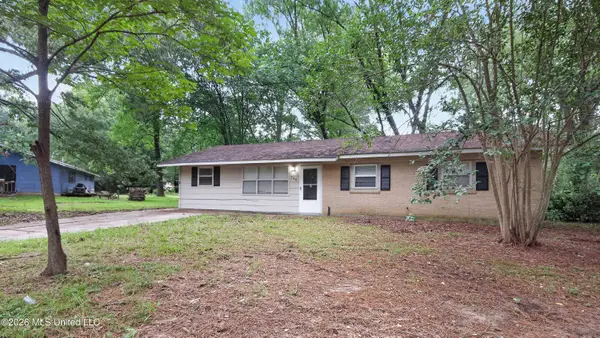 350 Queen Margaret Lane, Jackson, MS 39209
