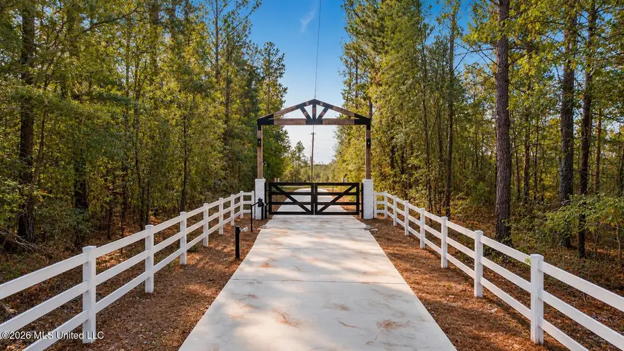454 Earlville Road, Lucedale, MS 39452 - #2