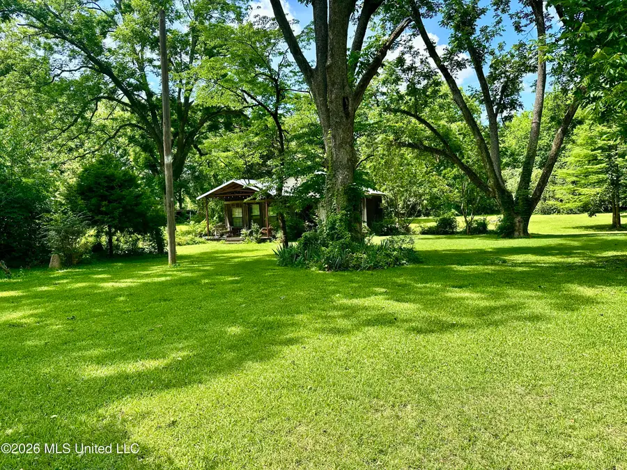 105 Church, Senatobia, MS 38668 - #3
