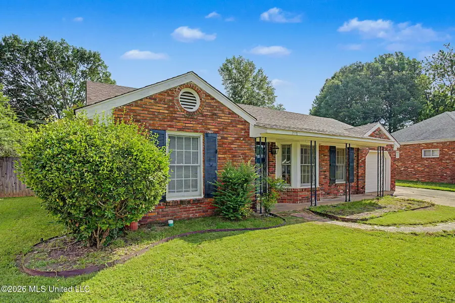 2118 Cedarcrest Drive, Southaven, MS 38671 - #2
