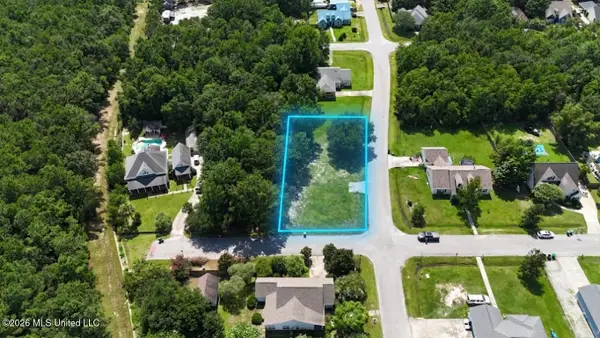 405 Taylor Trail, Waveland, MS 39576