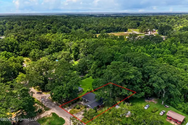 526 Stevon Moore Street, Wiggins, MS 39577