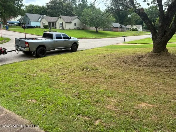 5615 Ingleside Drive, Horn Lake, MS 38637
