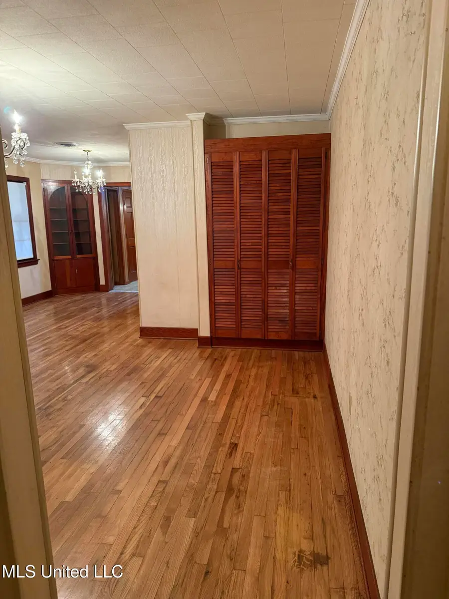1085 Cherokee Street, Biloxi, MS 39530 - #3