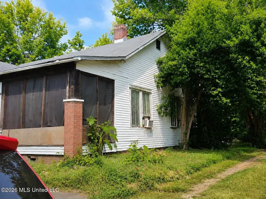314 N Monroe Street, Yazoo City, MS 39194 - #2