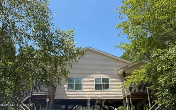 6118 W Oktibbeha Street, Bay Saint Louis, MS 39520