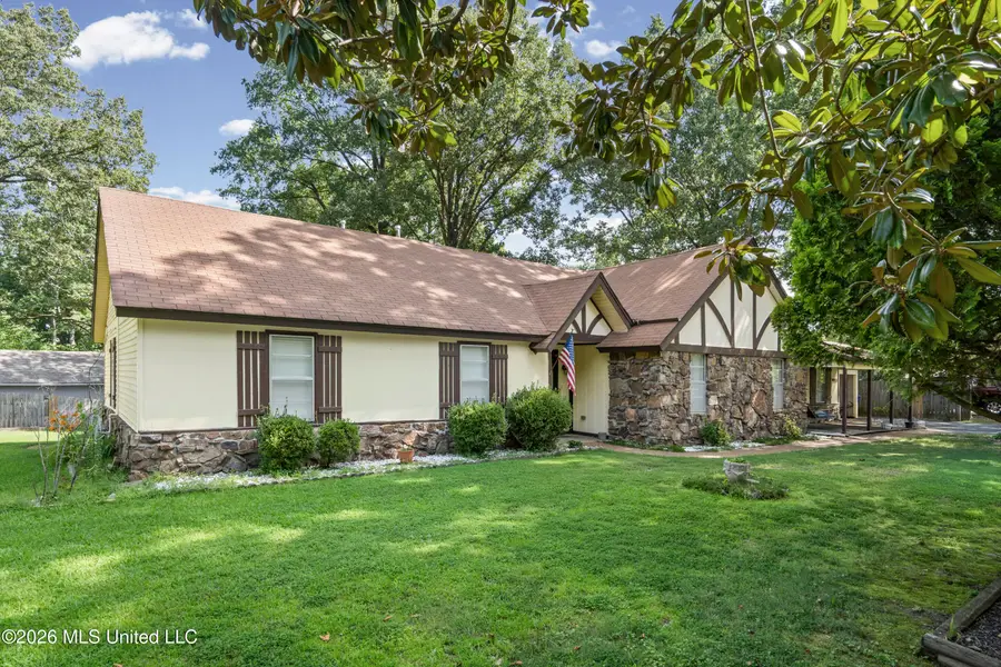 4830 S Big Horn Drive, Nesbit, MS 38651 - #2