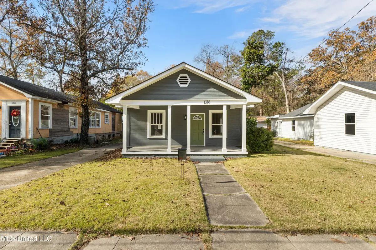 1316 N 5th Avenue, Laurel, MS 39440 - #1