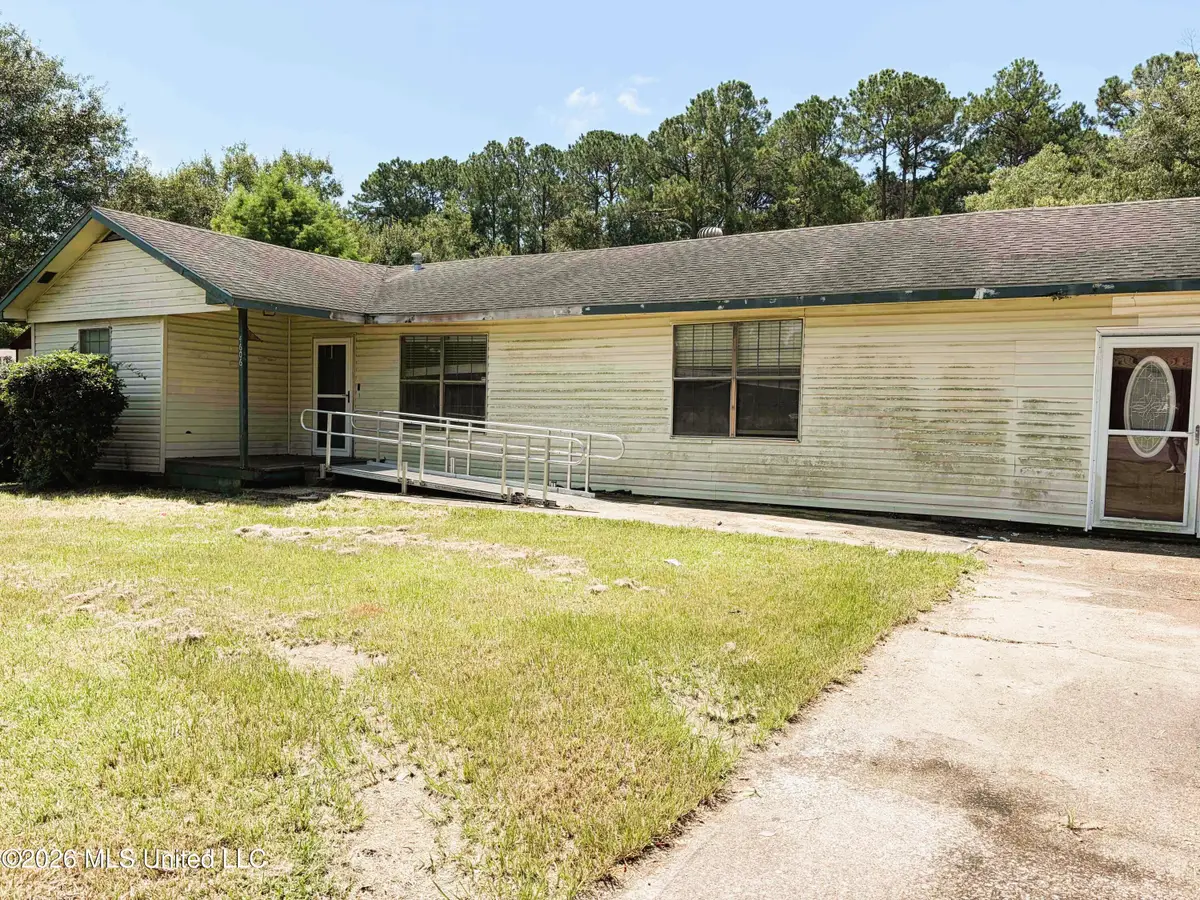 4606 General Ike Street, Moss Point, MS 39563 - #1