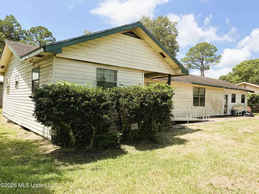 4606 General Ike Street, Moss Point, MS 39563 - #2