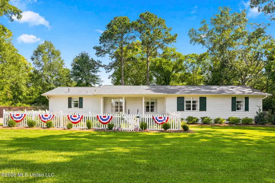 208 Saint Augustine Drive, Madison, MS 39110 - #2