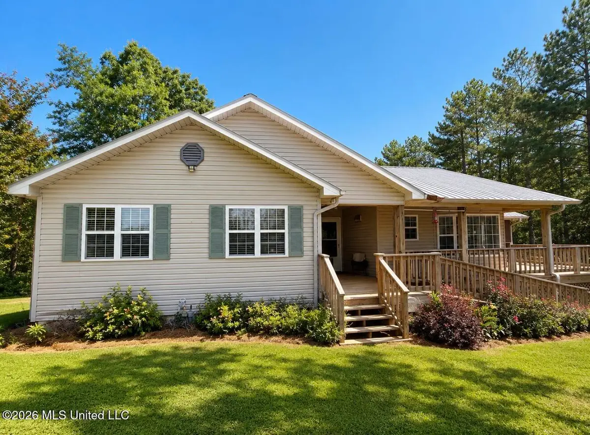 2903 Hunter Road, Thaxton, MS 38871 - #1
