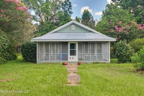 202 Saint John Road, Brooklyn, MS 39425