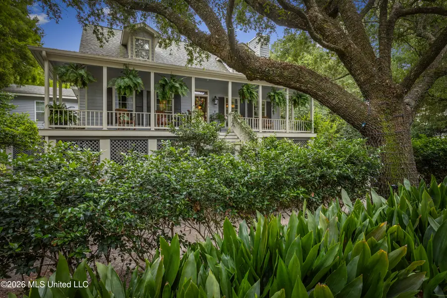 312 Washington Avenue, Ocean Springs, MS 39564 - #2