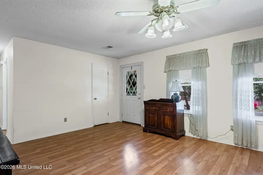 3565 Heathcliff Drive, Horn Lake, MS 38637 - #3