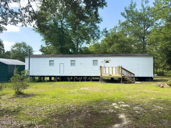 4 Grassy Lane, Poplarville, MS 39470