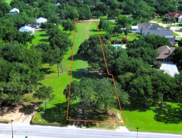 2906 Washington Avenue, Pascagoula, MS 39567