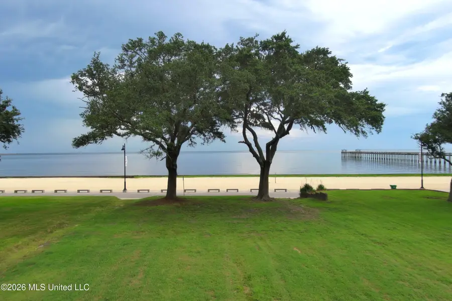 2906 Washington Avenue, Pascagoula, MS 39567 - #2