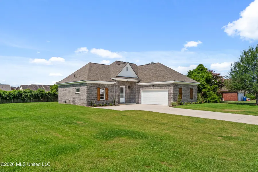 7416 Dunbarton Drive, Horn Lake, MS 38637 - #2