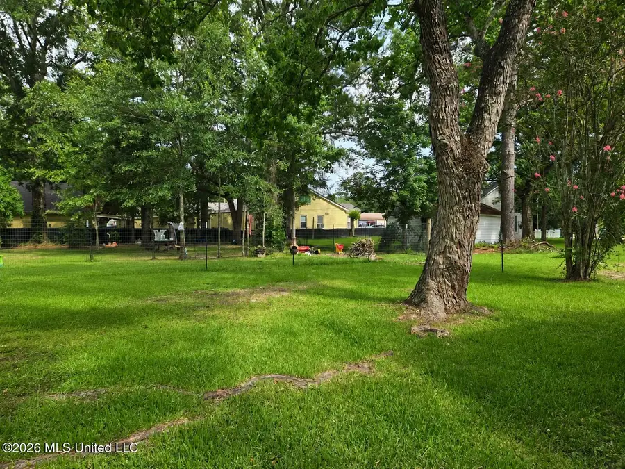 104 N Green Avenue, Picayune, MS 39466 - #3