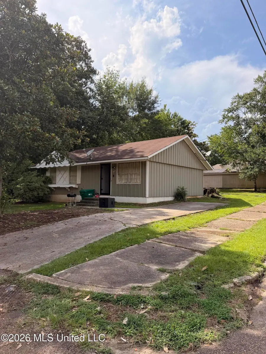 600 Earl Street, McComb, MS 39648 - #2