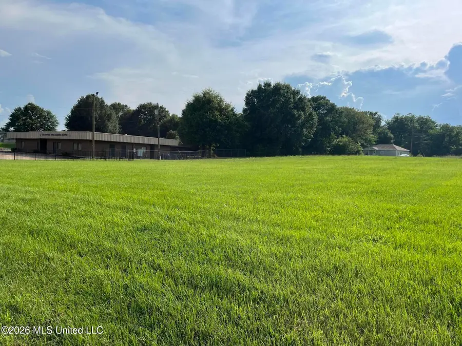 Scott Street, Senatobia, MS 38668 - #2