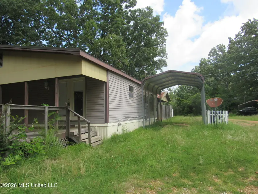 64 Summer Drive, Batesville, MS 38606 - #2