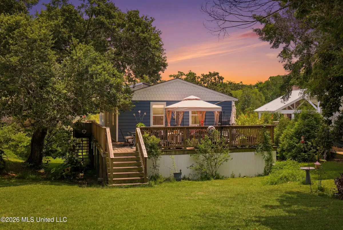326 Magnolia Avenue, Ocean Springs, MS 39564 - #1