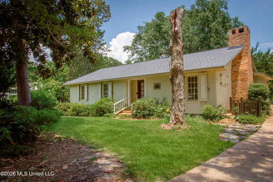 414 General Pershing Avenue, Ocean Springs, MS 39564 - #2