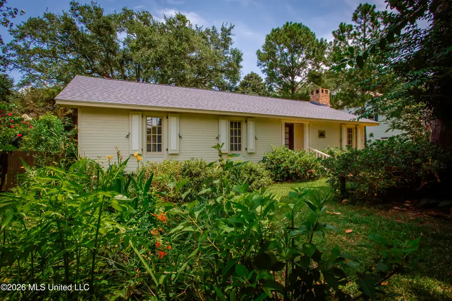 414 General Pershing Avenue, Ocean Springs, MS 39564 - #3