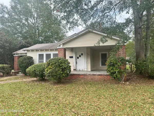 429 1st Avenue, Magee, MS 39111