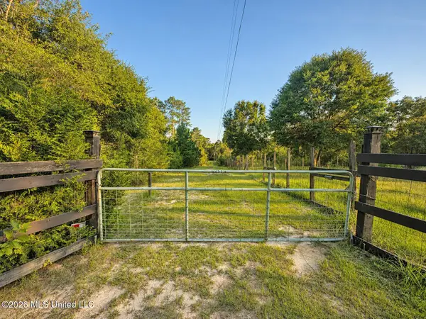 253a Dean Nursery Road, Lucedale, MS 39452