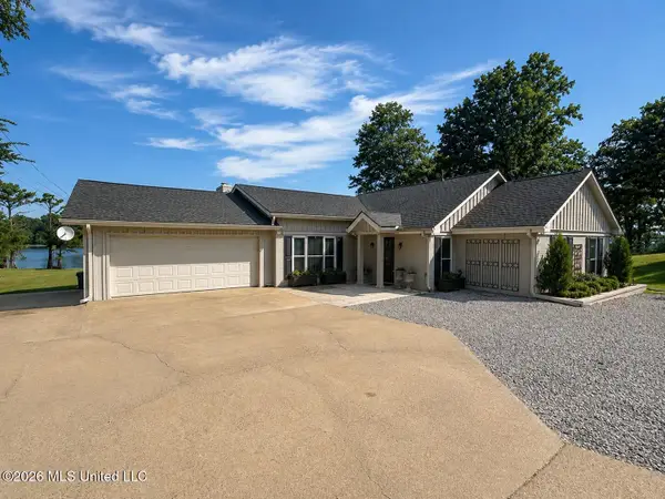 712 Lake Drive, Dundee, MS 38626