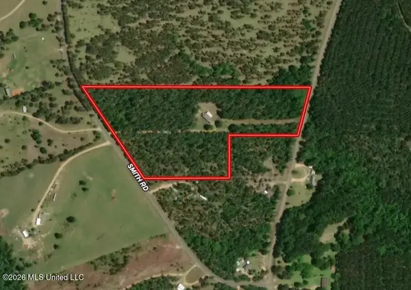 202 Smith Road, Lumberton, MS 39455