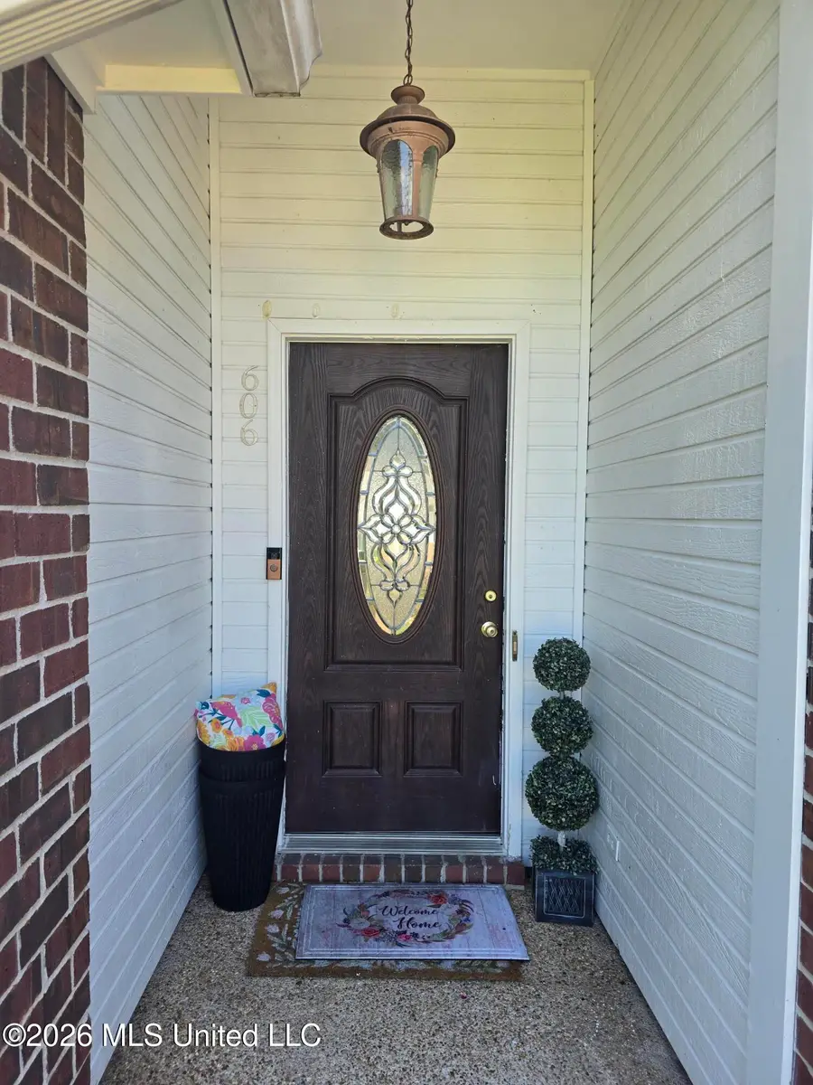 606 Summer Place, Flowood, MS 39232 - #2