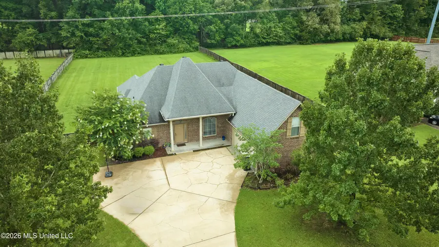 131 Bradshaw Crossing, Canton, MS 39046 - #2